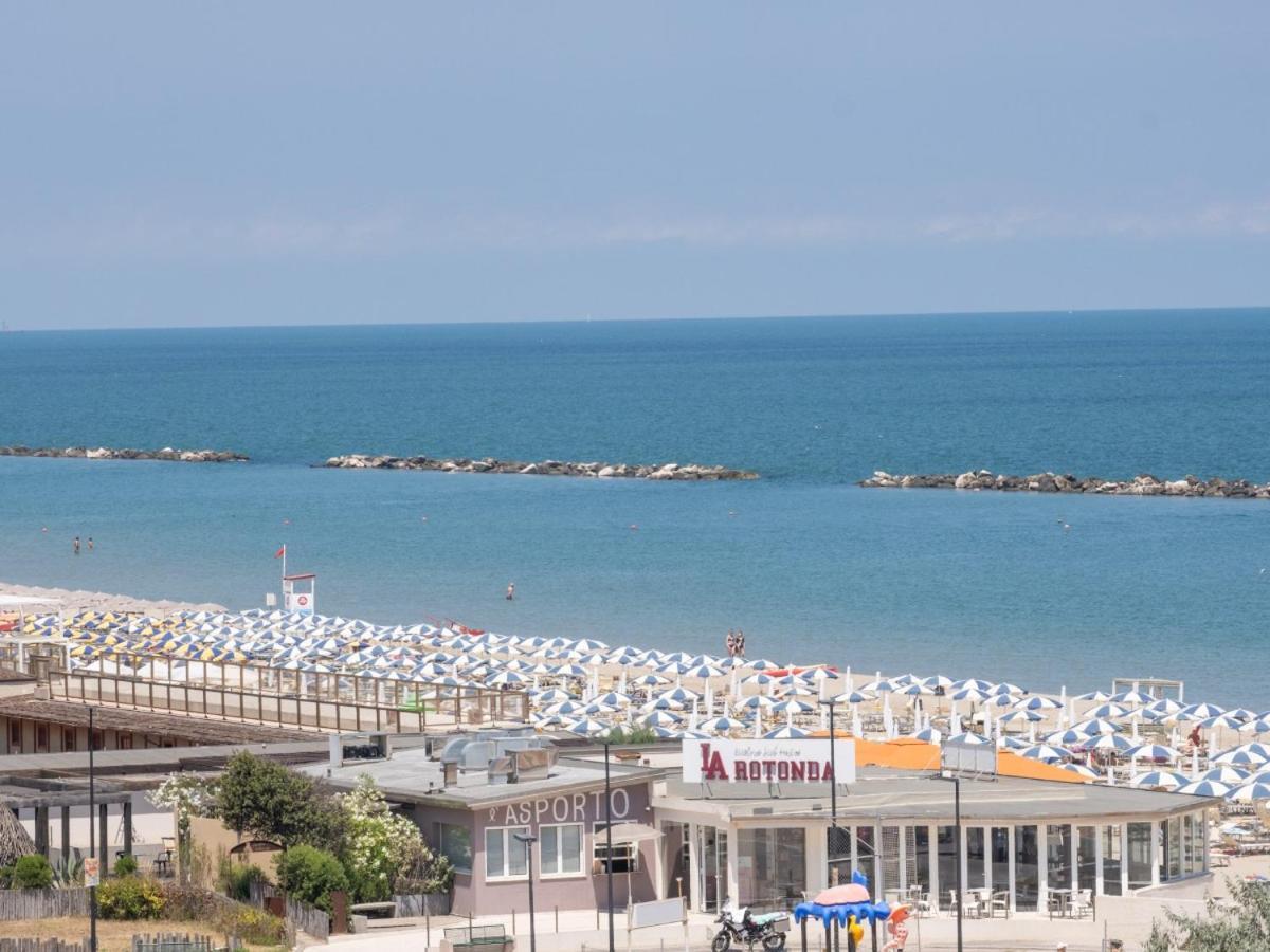 Hotel Marina Beach - Azzurro Club Ravenna Eksteriør billede