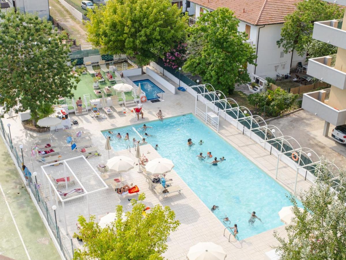 Hotel Marina Beach - Azzurro Club Ravenna Eksteriør billede