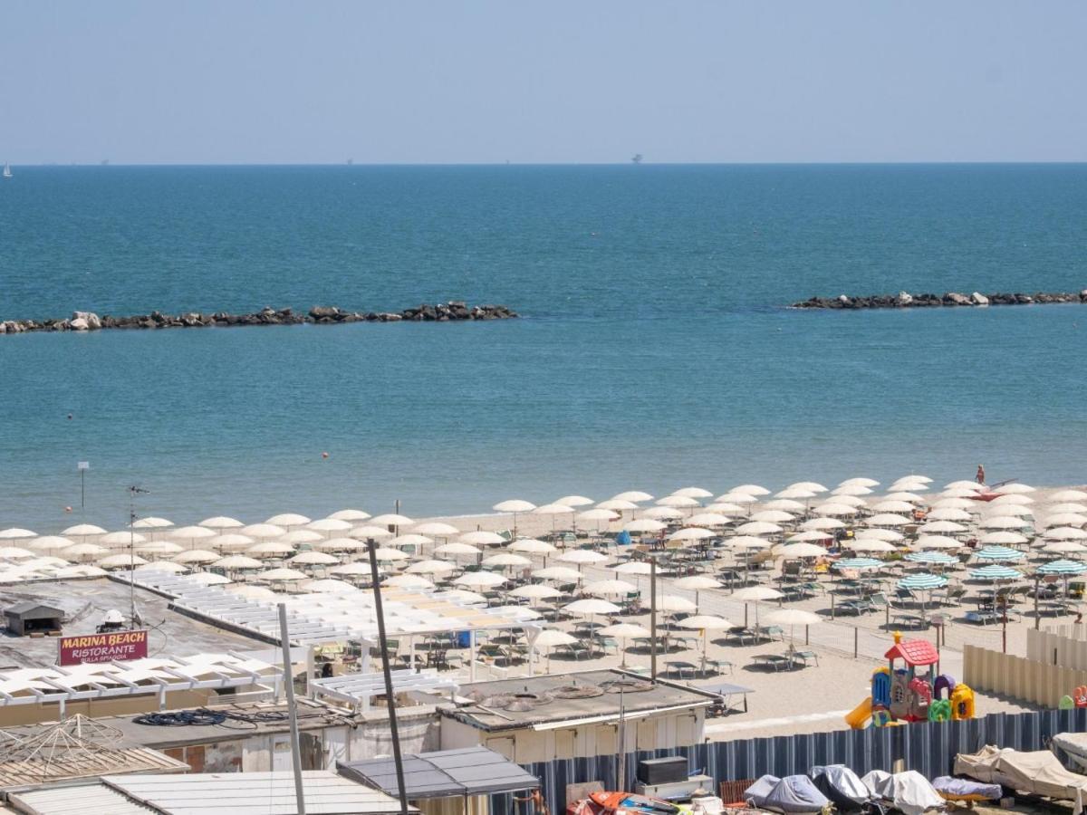 Hotel Marina Beach - Azzurro Club Ravenna Eksteriør billede