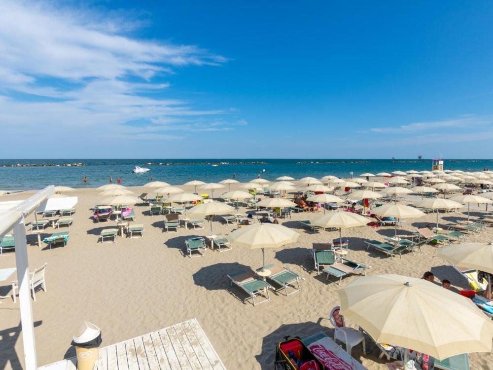 Hotel Marina Beach - Azzurro Club Ravenna Eksteriør billede