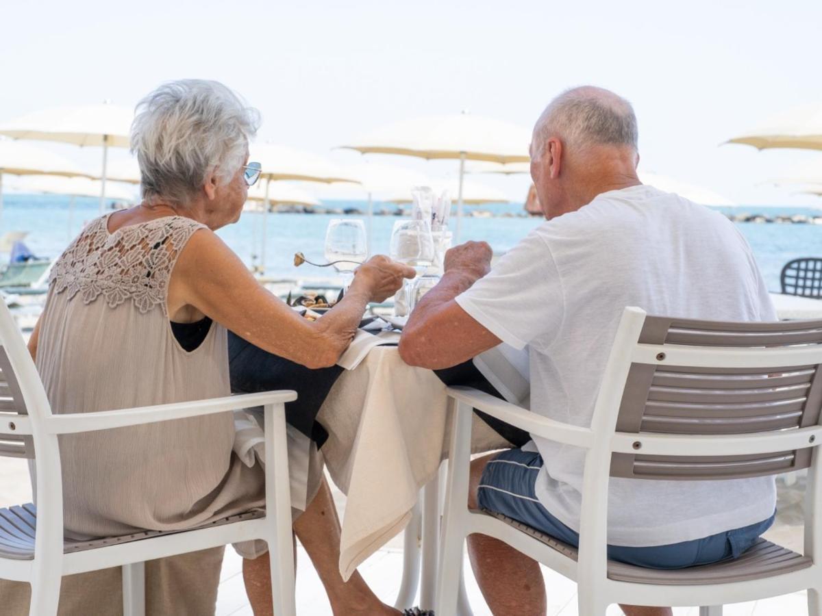 Hotel Marina Beach - Azzurro Club Ravenna Eksteriør billede