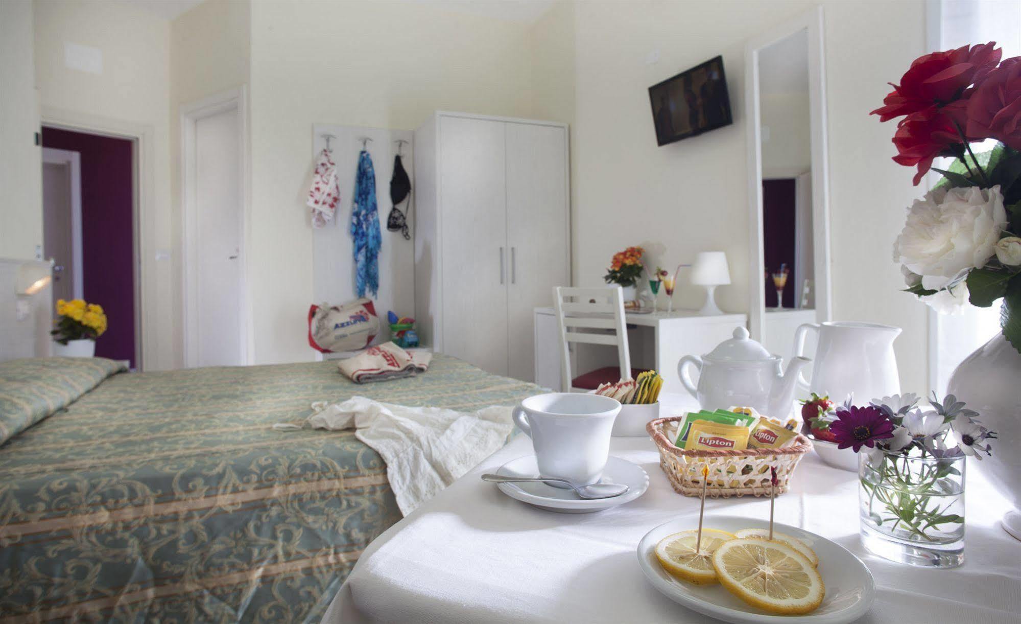 Hotel Marina Beach - Azzurro Club Ravenna Eksteriør billede